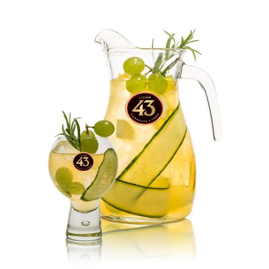 l43_original_cocktails_sangria_43_cava_1048x1048-533x0-c-default.jpg