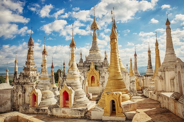 nhung-buc-anh-cuon-hut-du-khach-toi-dat-phat-myanmar-6[1].jpg