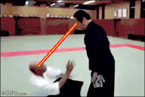 nhung-tran-dau-vo-kinh-hoang1.gif