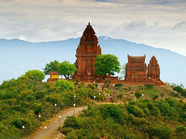 phanrangthapcham[1].jpg